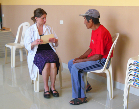 Acupuncture-Volunteering-Salvacion-Peru-Clinic-6